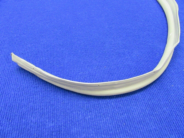 Piper PA-32-300 Pilot Door Seal / Trim (1121-483)