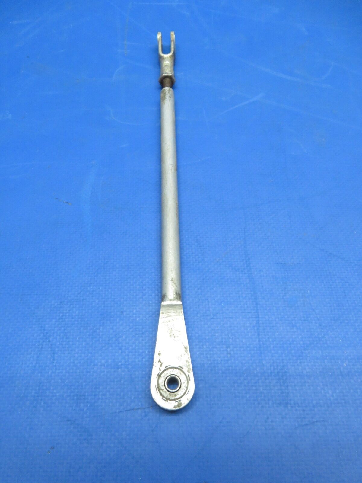Cessna 310 / 310Q Bob Weight Rod 10-5/8" end to end P/N 0861168-4 (0823-682)