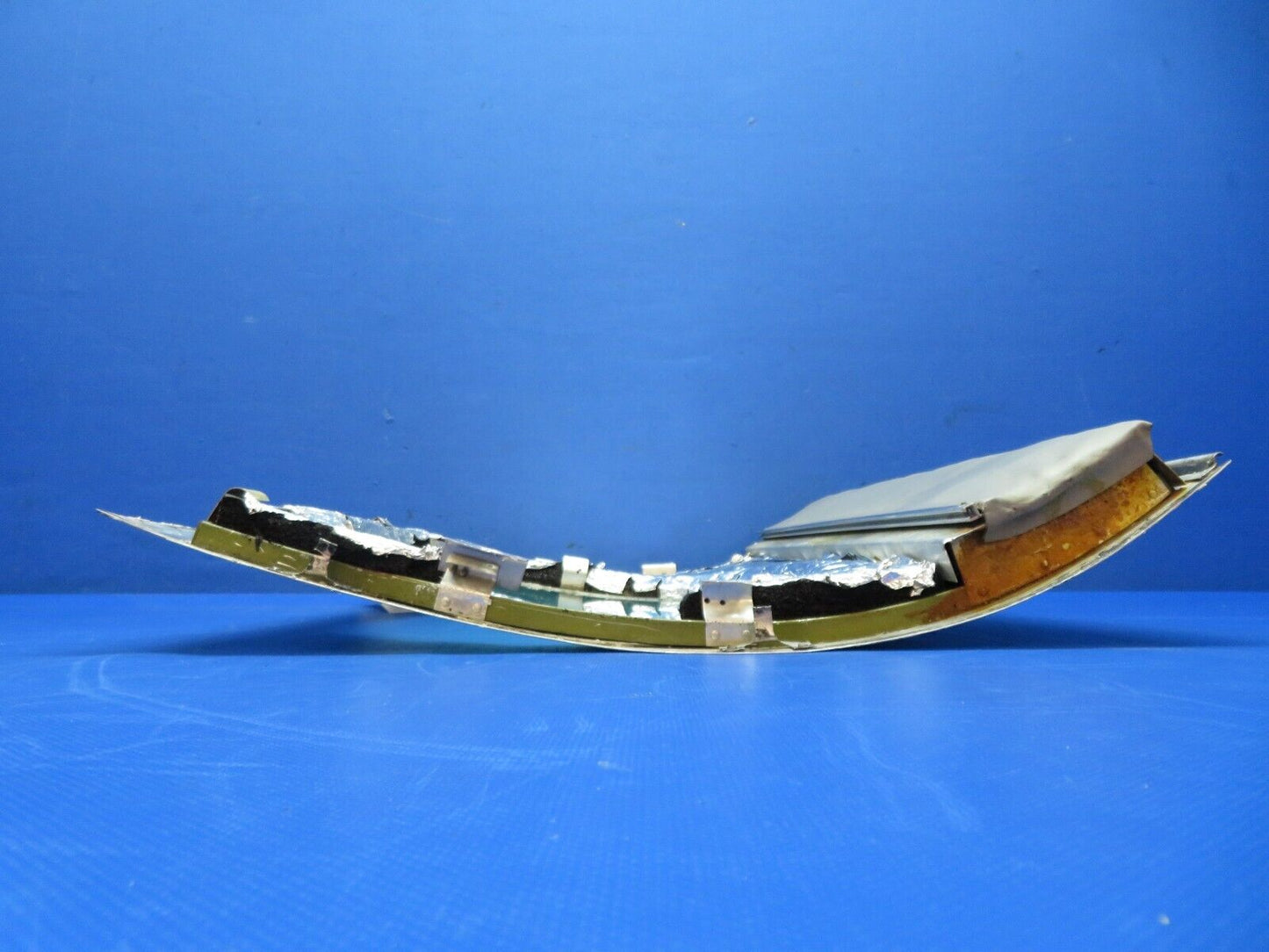 Cessna 401 / 401A Emergency Exit Window P/N 5011130-2 Green Tint (1223-365)