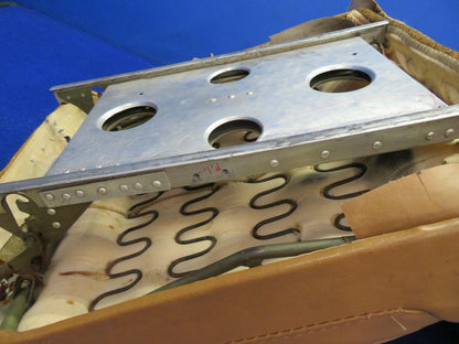 1956 Cessna 310 Front Seat Pilot Co-Pilot P/N 0812200-97 (0522-341)