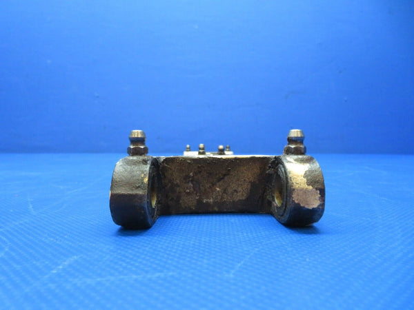 Cessna 401 / 401A RH Main Gear Torque Link Assy P/N 5041114-2 (0124-221)