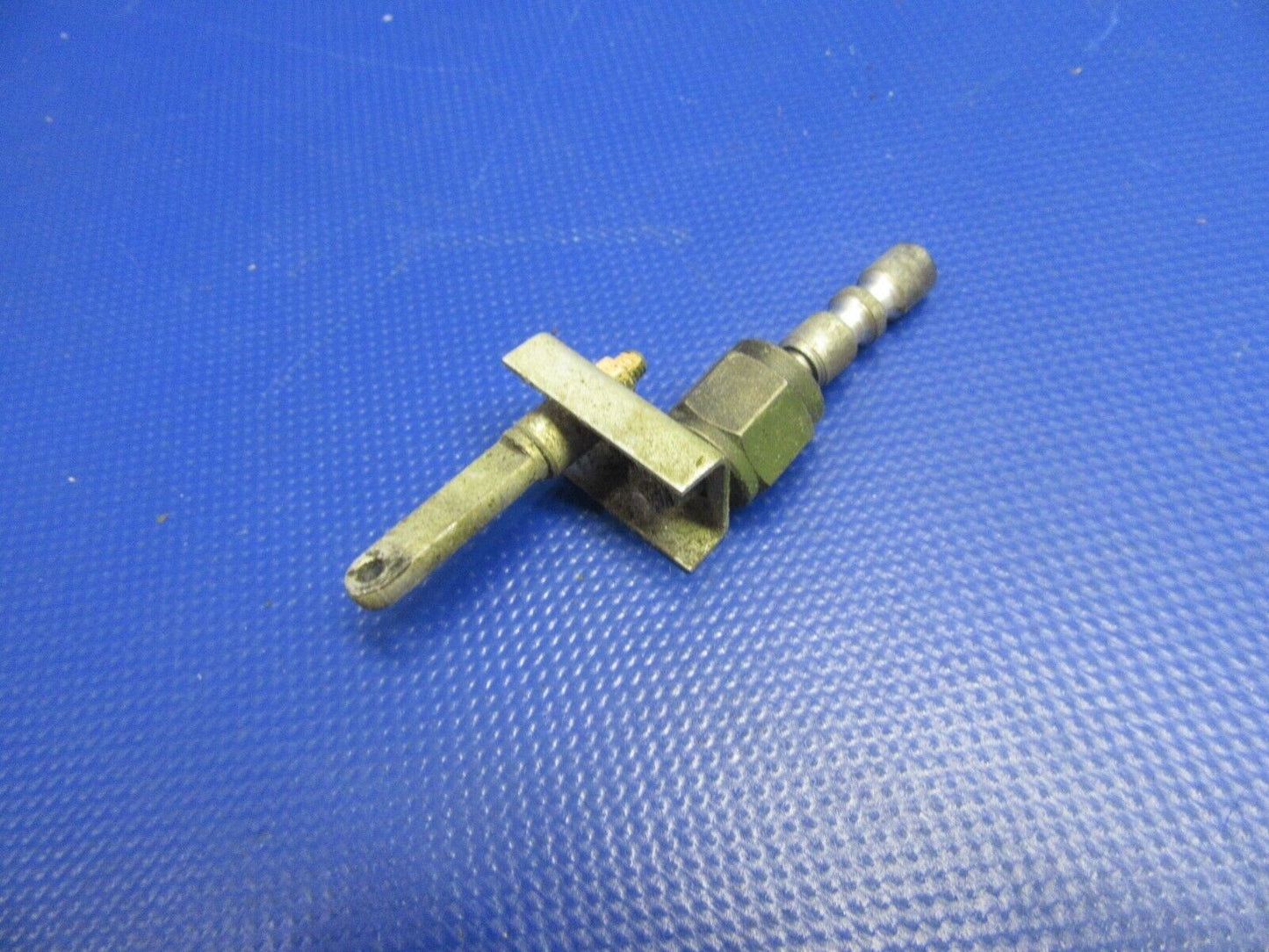 Cessna P210N Door Handle Pin Lock w / Connector 2117162-2 (0521-335)