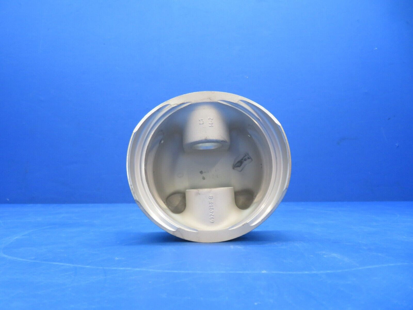 Continental Piston P/N 640945 NEW OLD STOCK (0923-664)