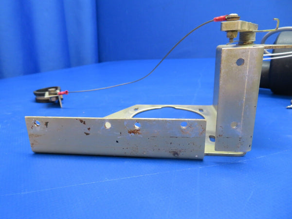 Piper PA-28-201T Dakota S-Tec Pitch Servo w/ Bracket P/N 0107-P4 (1022-516)