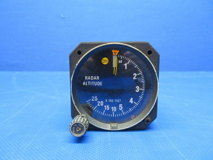 Beech C24R Sierra Instruments Man Cave / Decoration LOT OF 8 (0324-1702)