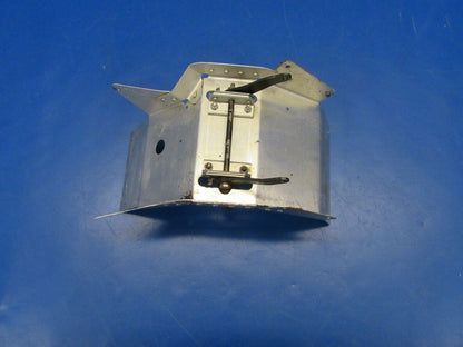 Piper PA-34-200T Seneca II Flap Lever Bracket 96080-00, 96061-000 (1119-408)