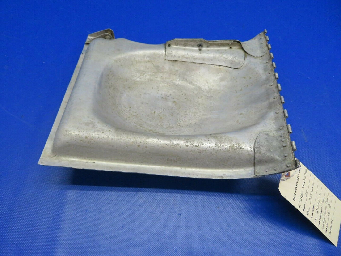1960 Cessna 210  Main Landing Gear Door RH AFT P/N 1211185-2 (0321-101)