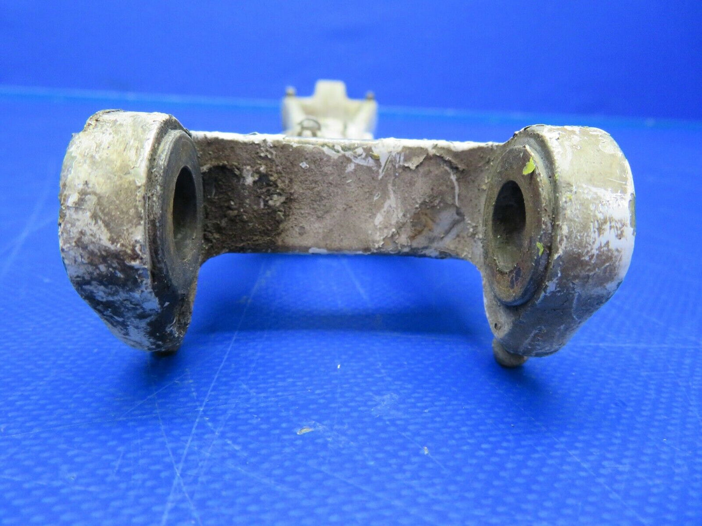 Beech Torque Knee Upper and Lower 35-815185, 45-815012 (0520-447)