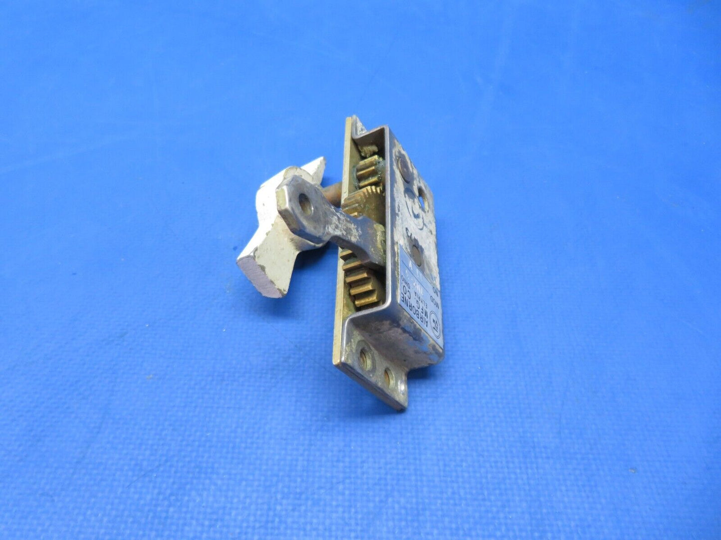 Cessna 310 / 310Q Airborne LH Gear Box Fuel Selector  P/N 5015104-3 (0823-622)