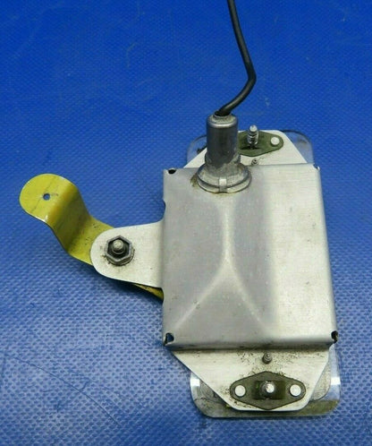 Beech Baron 95-A55 Landing Gear Indicator P/N 95-324006-601 (0420-328)