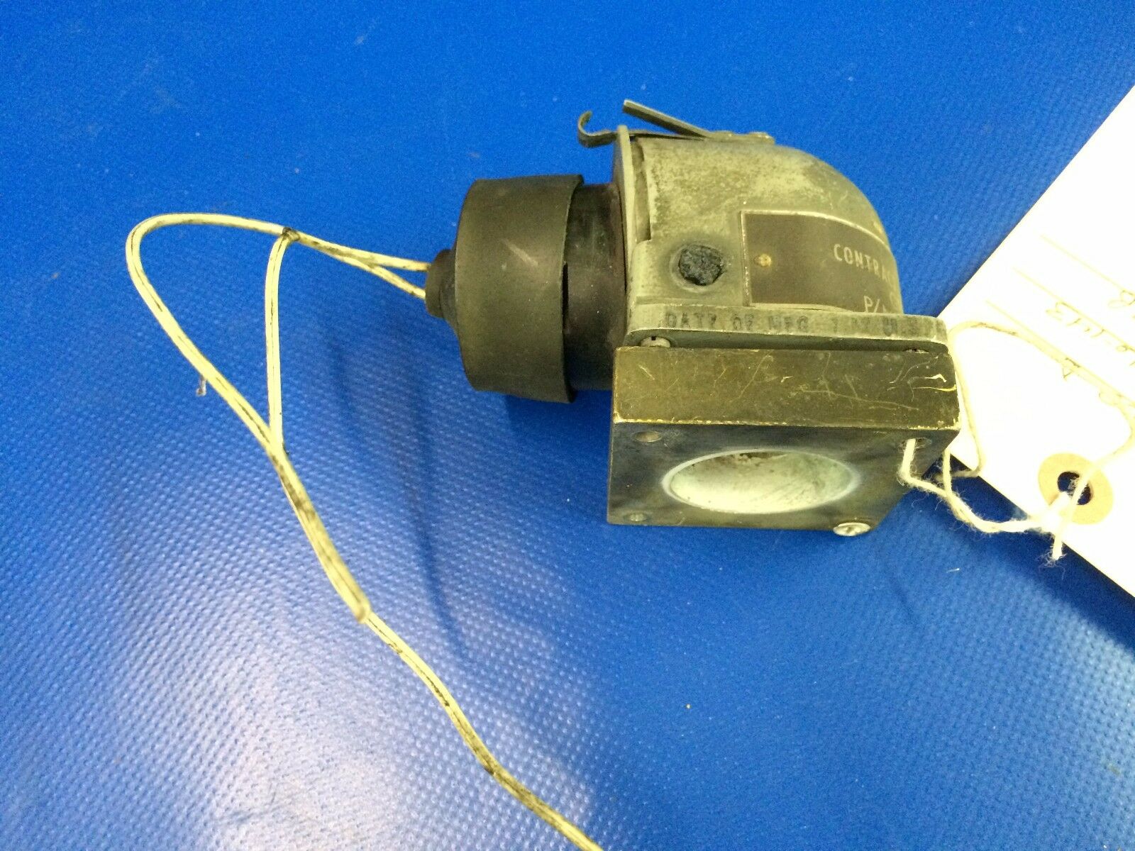 Beech Baron 58 Ice Light Assy P/N MS25318-1 ALT P/N 002-361010-15 (1016-143)