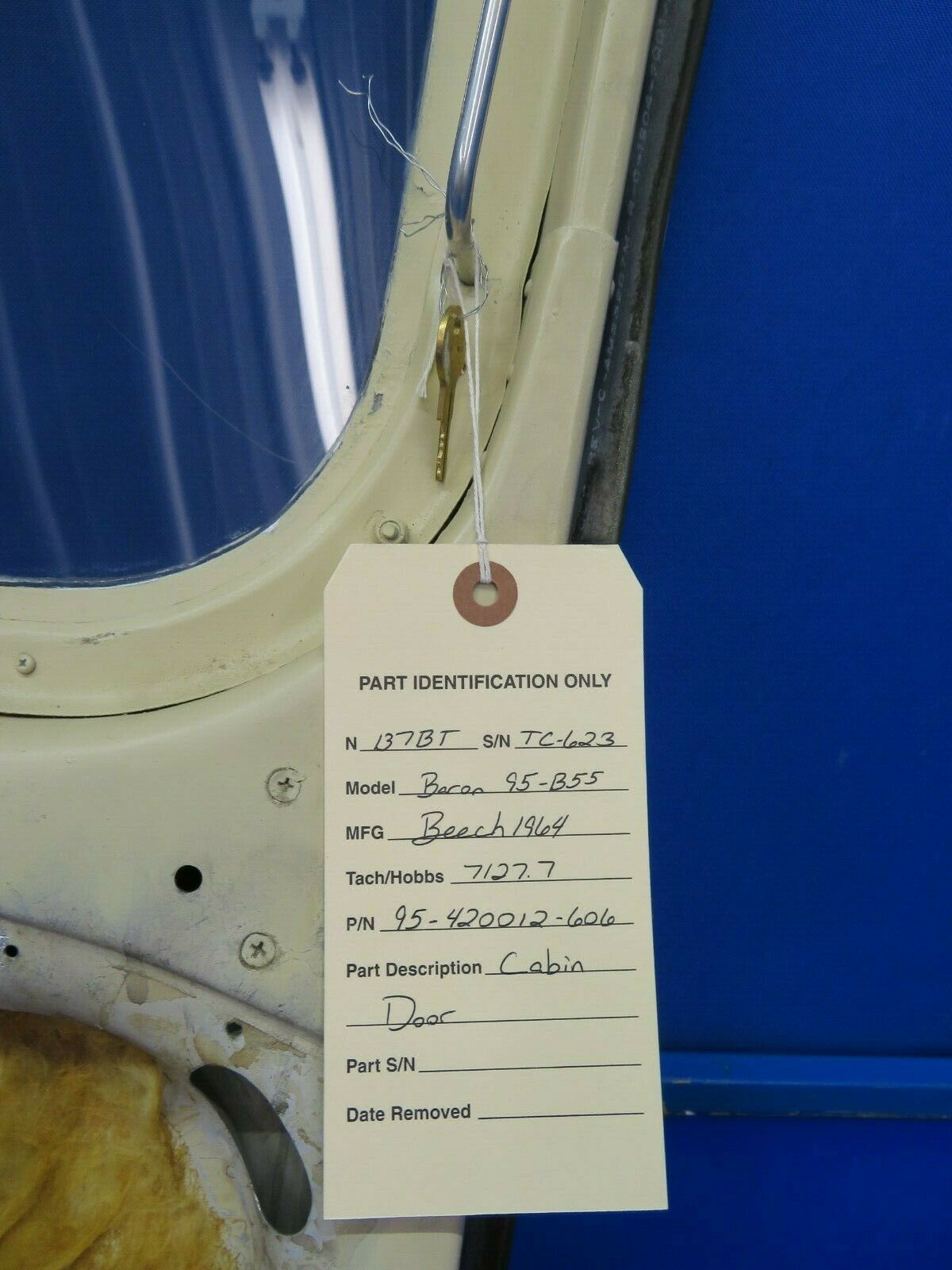 1964 Beech Baron 95-B55 Cabin Door w/ Key Gray Tint P/N 95-420012-606 (0320-165)