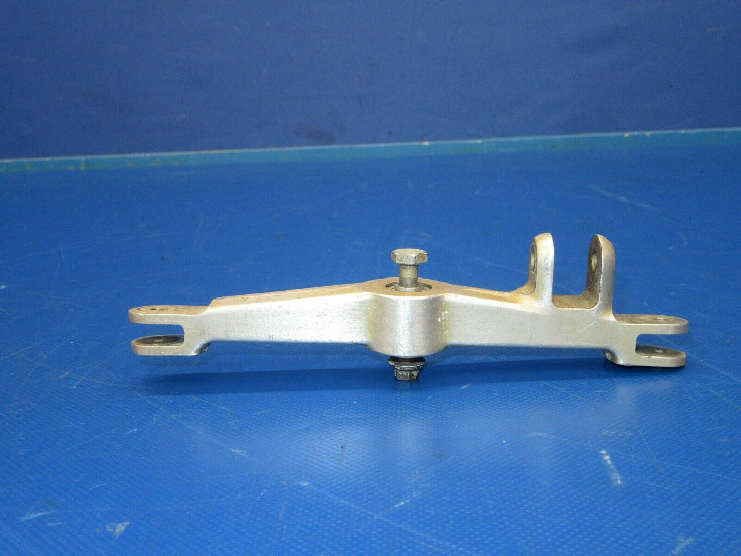 Cessna P210N Whiffle Tree Assembly 1243411-1 (0919-211)