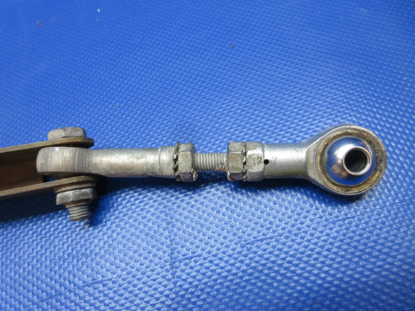 Cessna 337 / 337E RH Arm Assy MG Dorr Linkage w/ Rod P/N 1541031-6 (1223-1467)