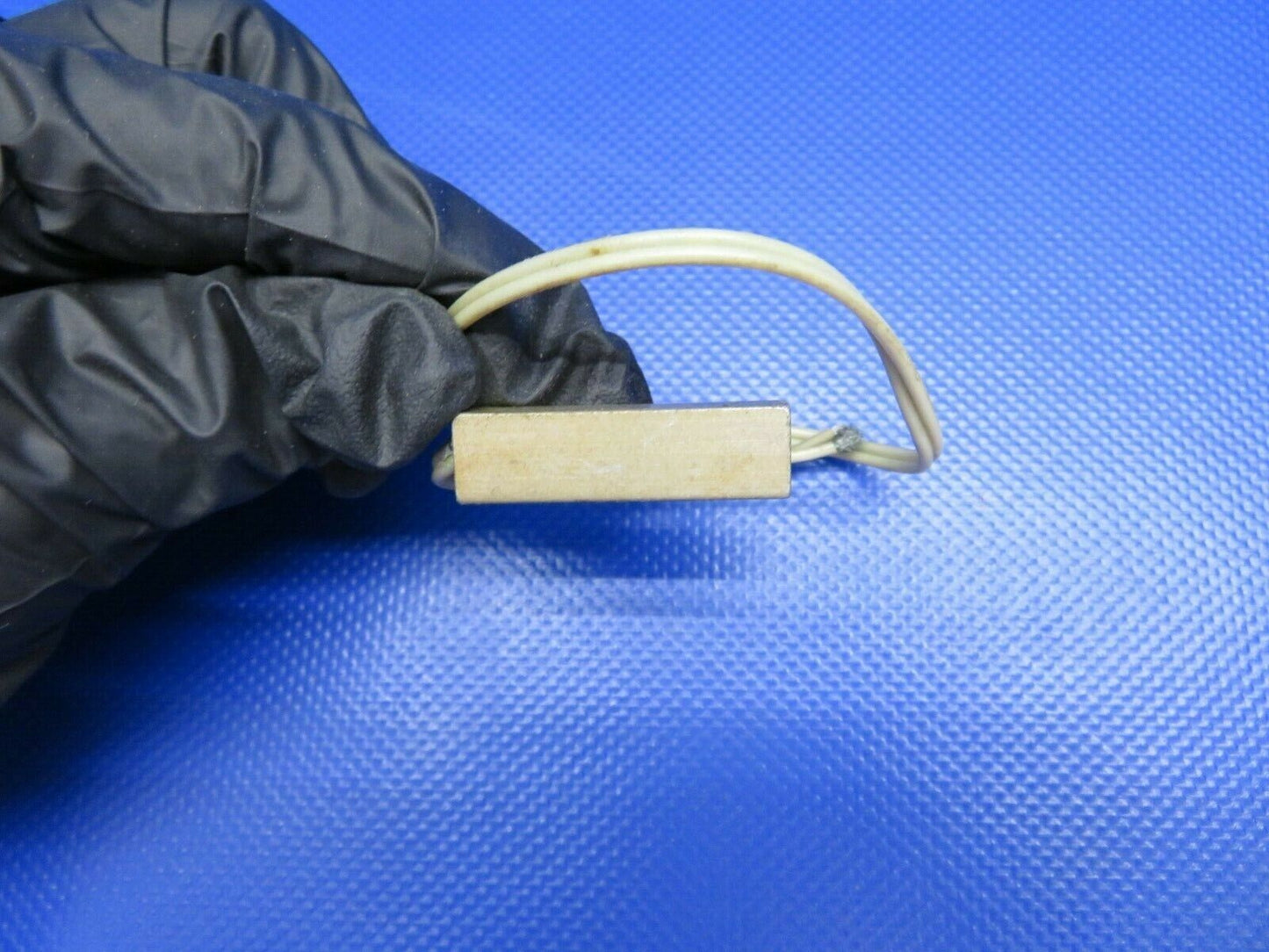 Cessna Nose Gear Switch 2070021-1, 2070021-3 NOS (1120-92)