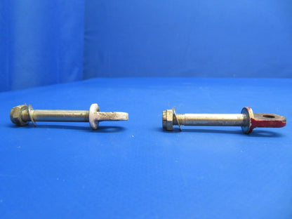 Piper PA-28-180 Cabin Door Pins & Strike Plates P/N 68353-00 LOT (0323-742)