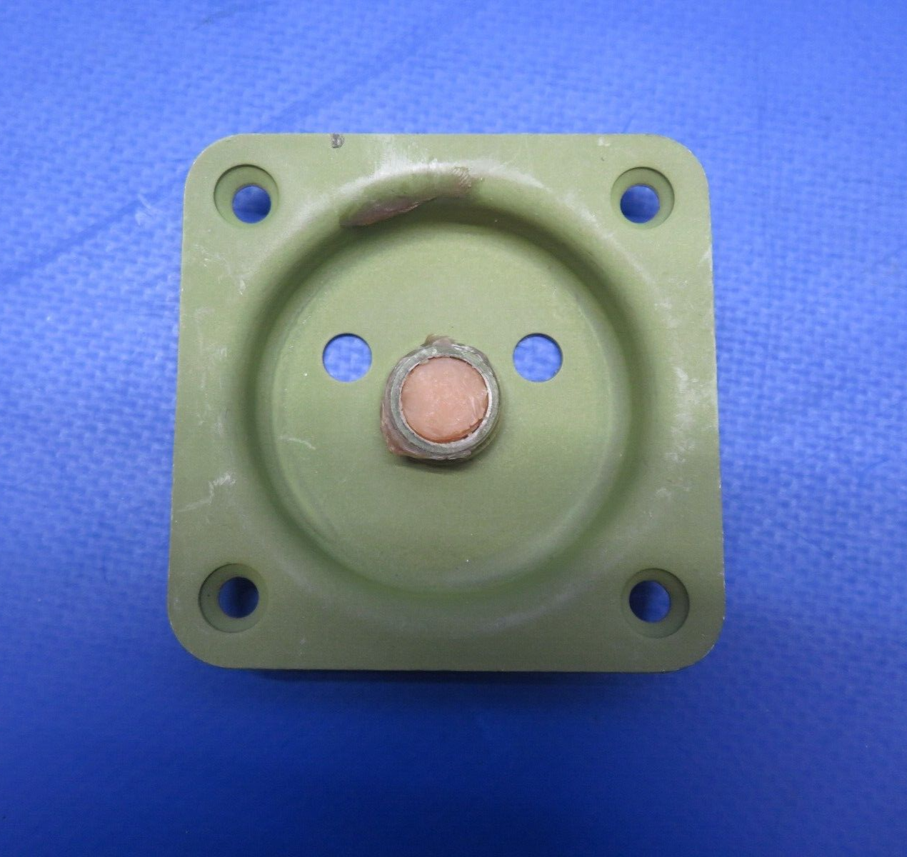 Cessna 170, 172 Door Handle Bearing Plate Assy P/N 0413195-3 NOS (0423-393)
