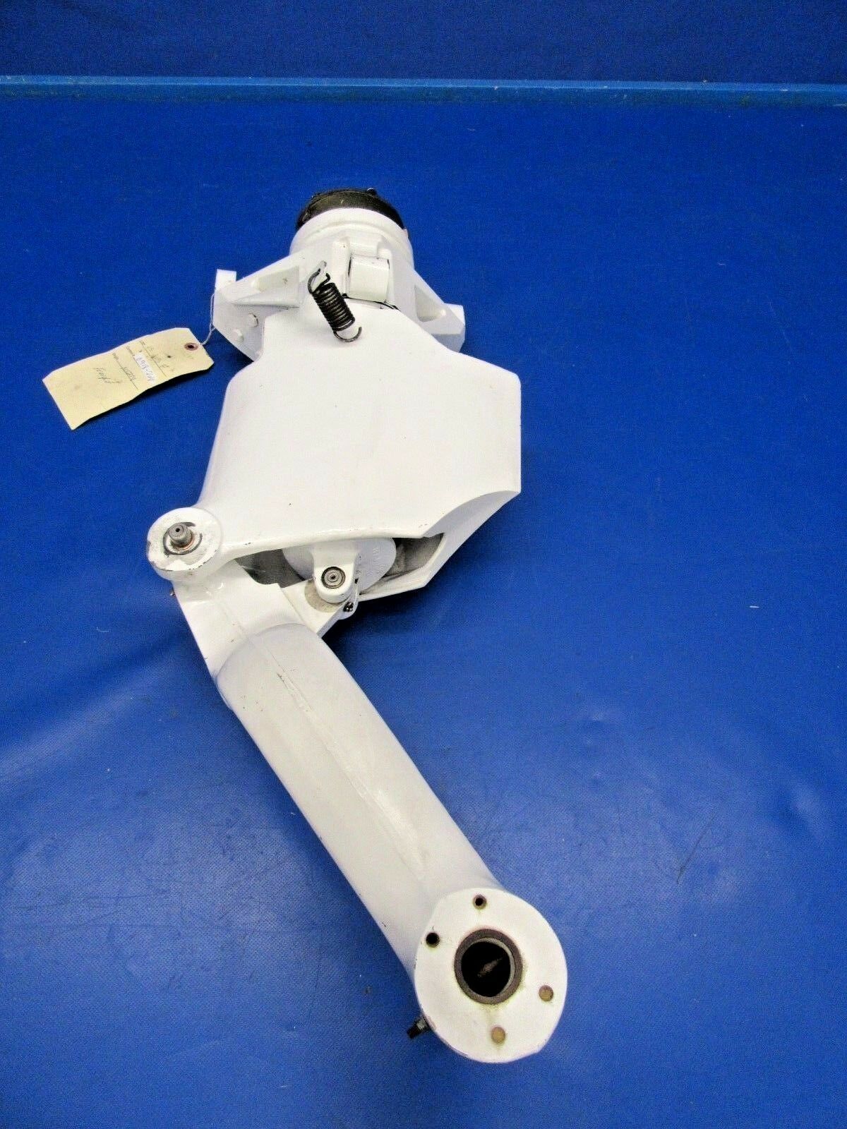 Beechcraft / Beech Sierra Nose Gear Assembly P/N 169-820000-601 (0918-266)