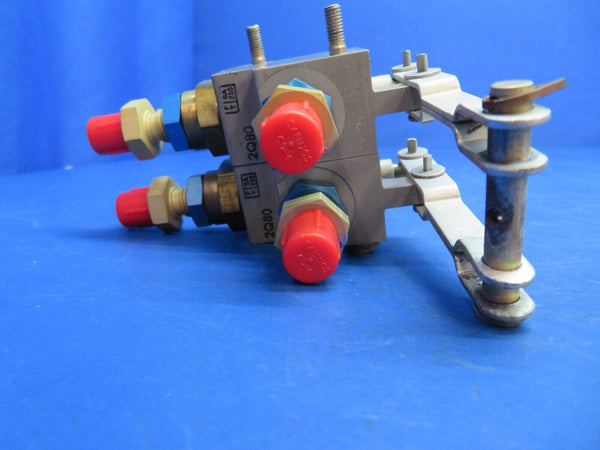 Piper Aerostar 602P Scott 4500 Parking Brake Valve P/N 980080-501 (0123-696)