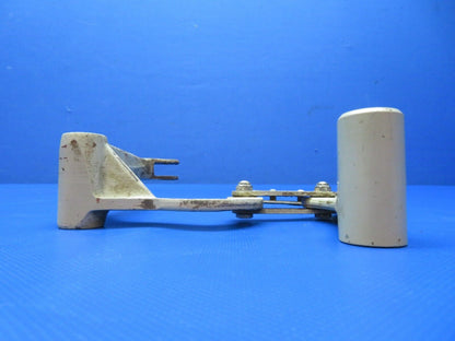 Early Cessna 310 / 310B Idler Arm Bellcrank MG LH P/N 0841106-1 (1223-220)