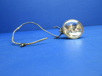 Cessna 310 / 310F Taxi Light Assy w/o Retainer Ring P/N 0842215-8 (1123-819)