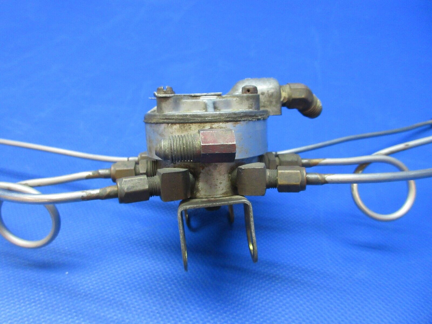 Continental Fuel Manifold Distributor P/N 634326-4A22 CORE w/ Lines (0124-1495)