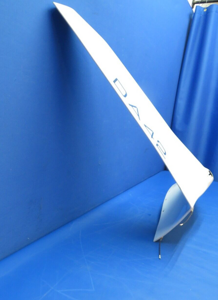 Diamond DA-42 Winglet Shell Assy R/H Wing Tip P/N D605732-01-00 (0623-553)