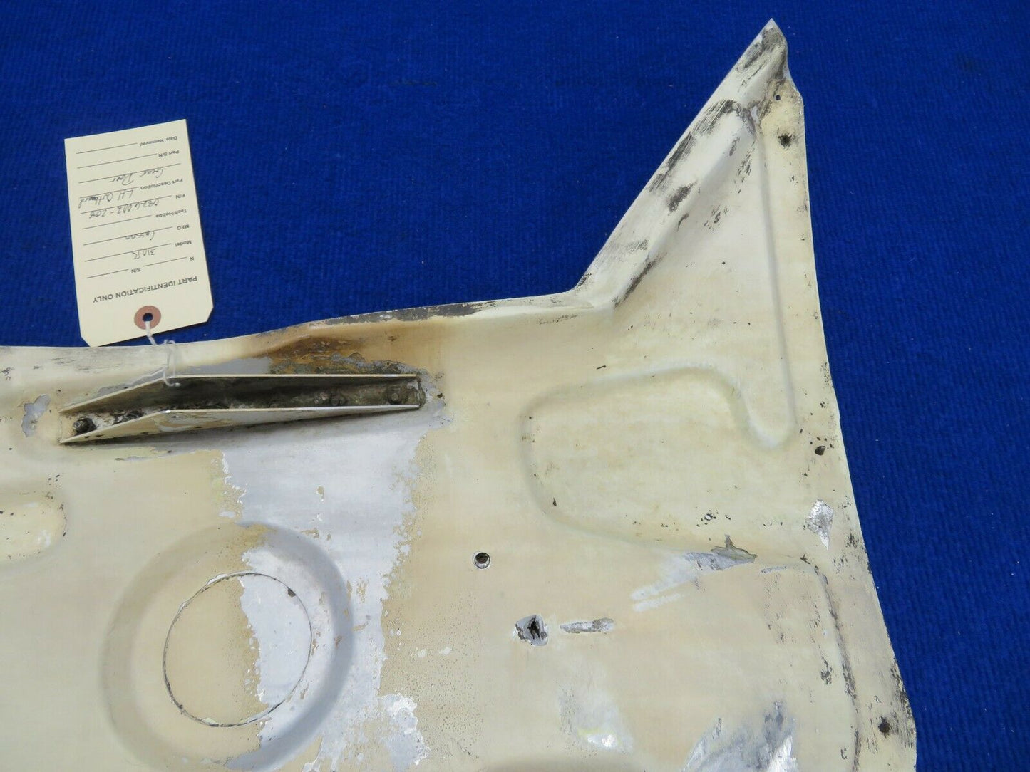 Damaged Cessna 310R LH OTBD Gear Door P/N 0826002-208 (0222-607)