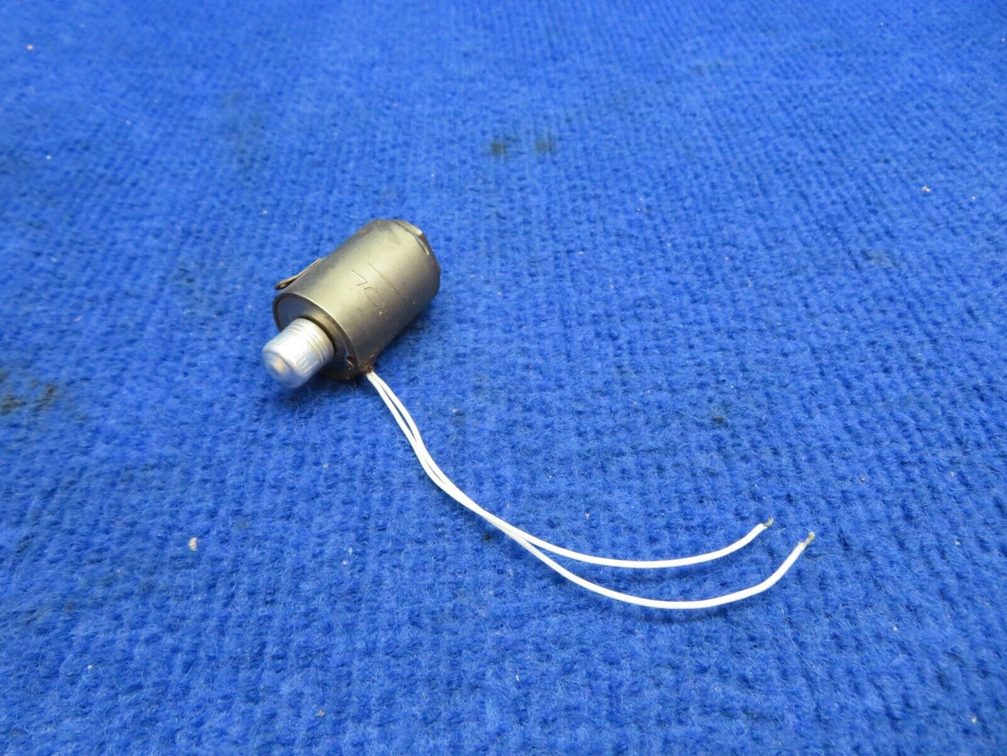 Janitrol Solenoid Valve P/N 60D72 (0822-359)