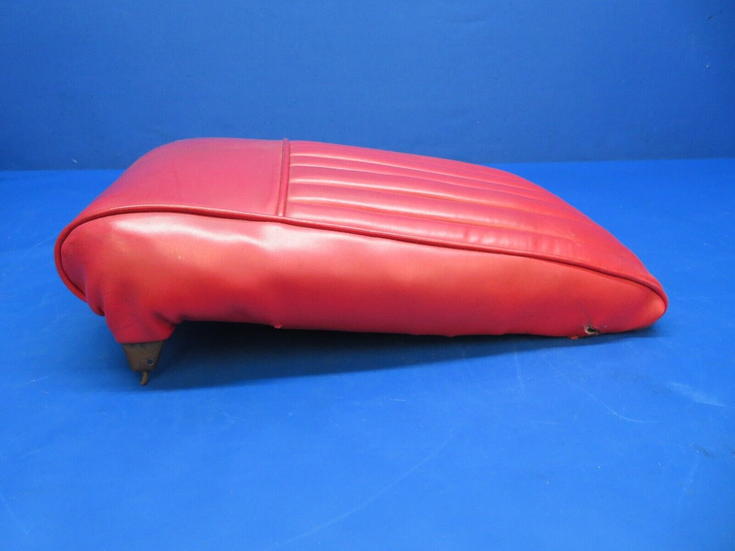 Cessna 120 Seat Assy Red Vinyl P/N 0413185, 0413185-1, 0411736 (0423-40)