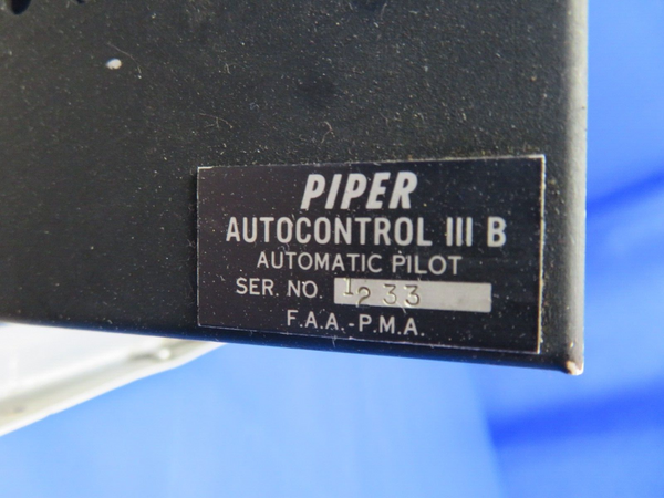 Piper PA-28R-200 Arrow Instrument Panel Assy Upper & LWR P/N 79329-03 (1022-709)