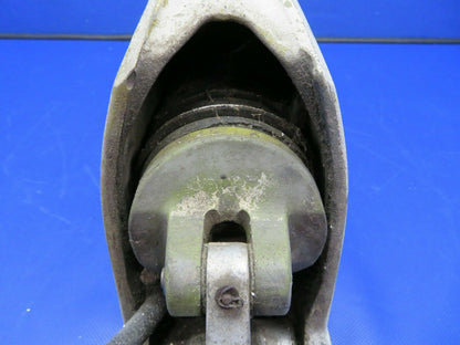 Beech A23A Musketeer Main Gear RH P/N 169-810000-660 (0621-872)