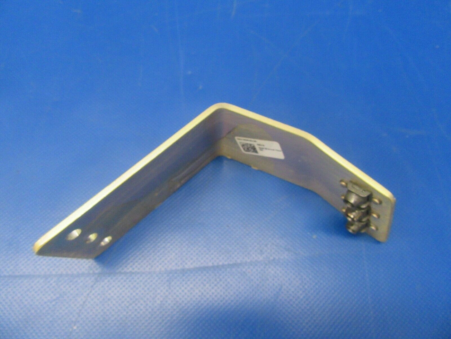 Diamond DA40-180 Seat Bracket Rear RH DA4-2520-64-00 (0319-97)