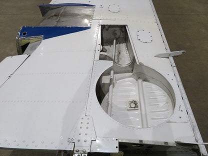 1978 Piper PA-34-200T Seneca LH Wing P/N 37093-03 (0423-104)