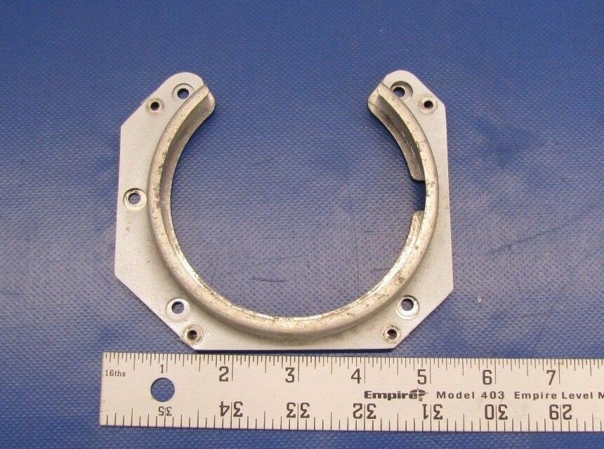 Cessna 210 Bracket Assy - Landing Light P/N 042354-6 (0517-181)