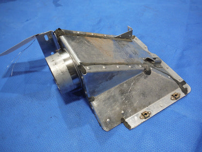 1979 Cessna 182RG Carburetor Induction Air Box Assy P/N 2250035-1 (0214-55)
