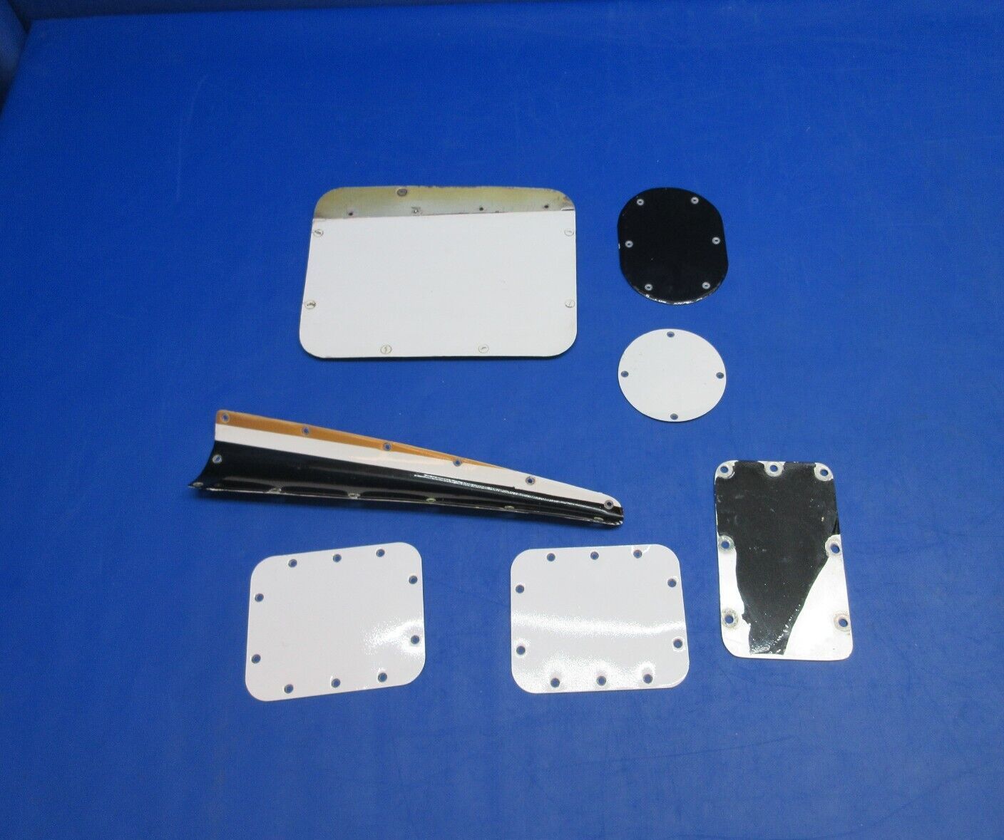 Cessna 310 / 310I Inspection Panel LOT (1023-748)