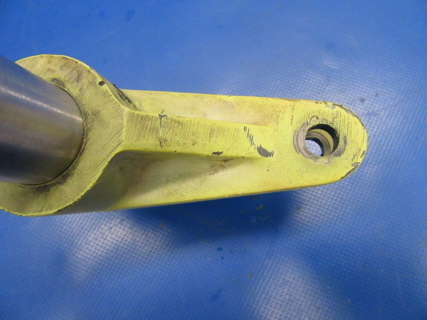 Beech B-24R Main Gear Retract Arm Torque & Shaft Assy P/N 169-810029-3 (0819-08)