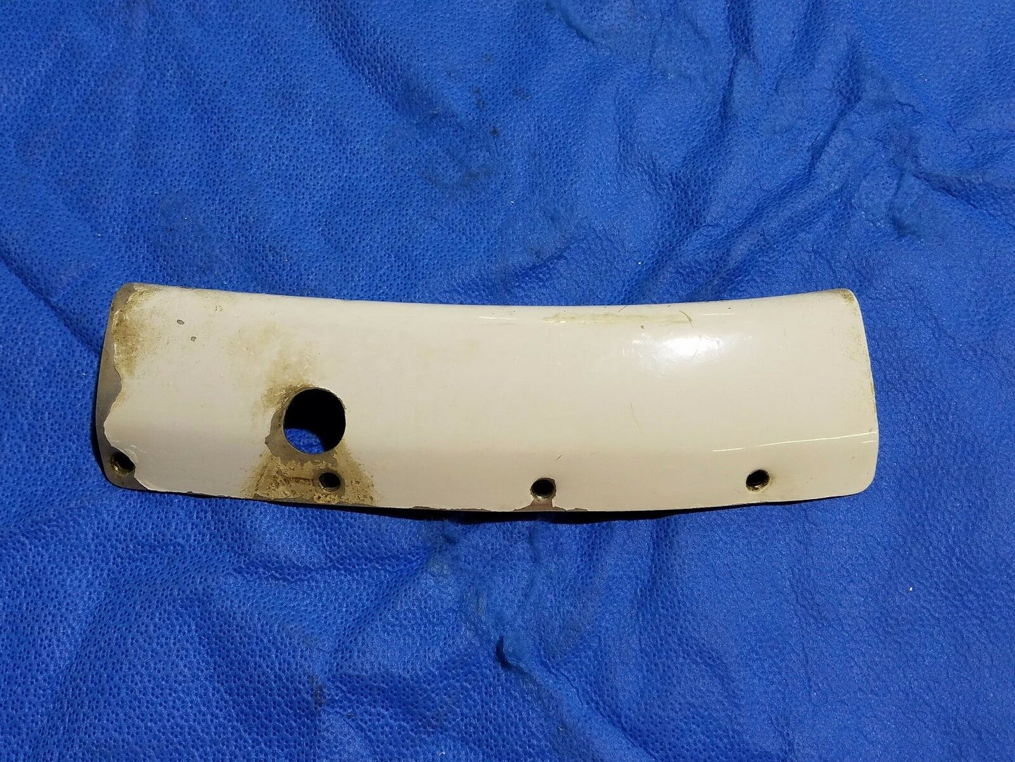 Cessna T210N Cowl Flap Ramp LH P/N 2152005-1 (0716-44)