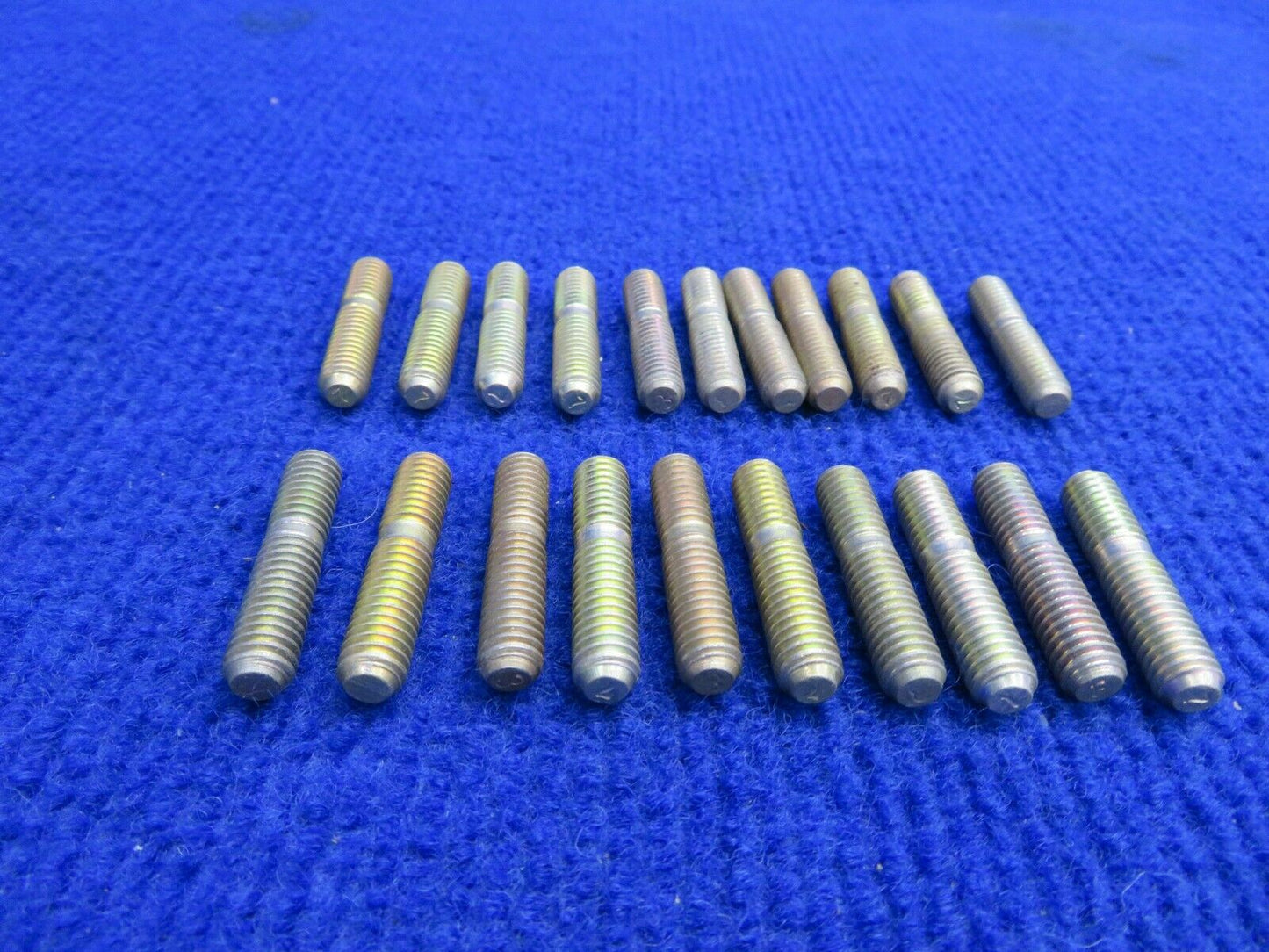 Stud 5/16" Diameter Coarse Thread LOT OF 21 NOS P/N SL31C-12 P07 (0222-650)
