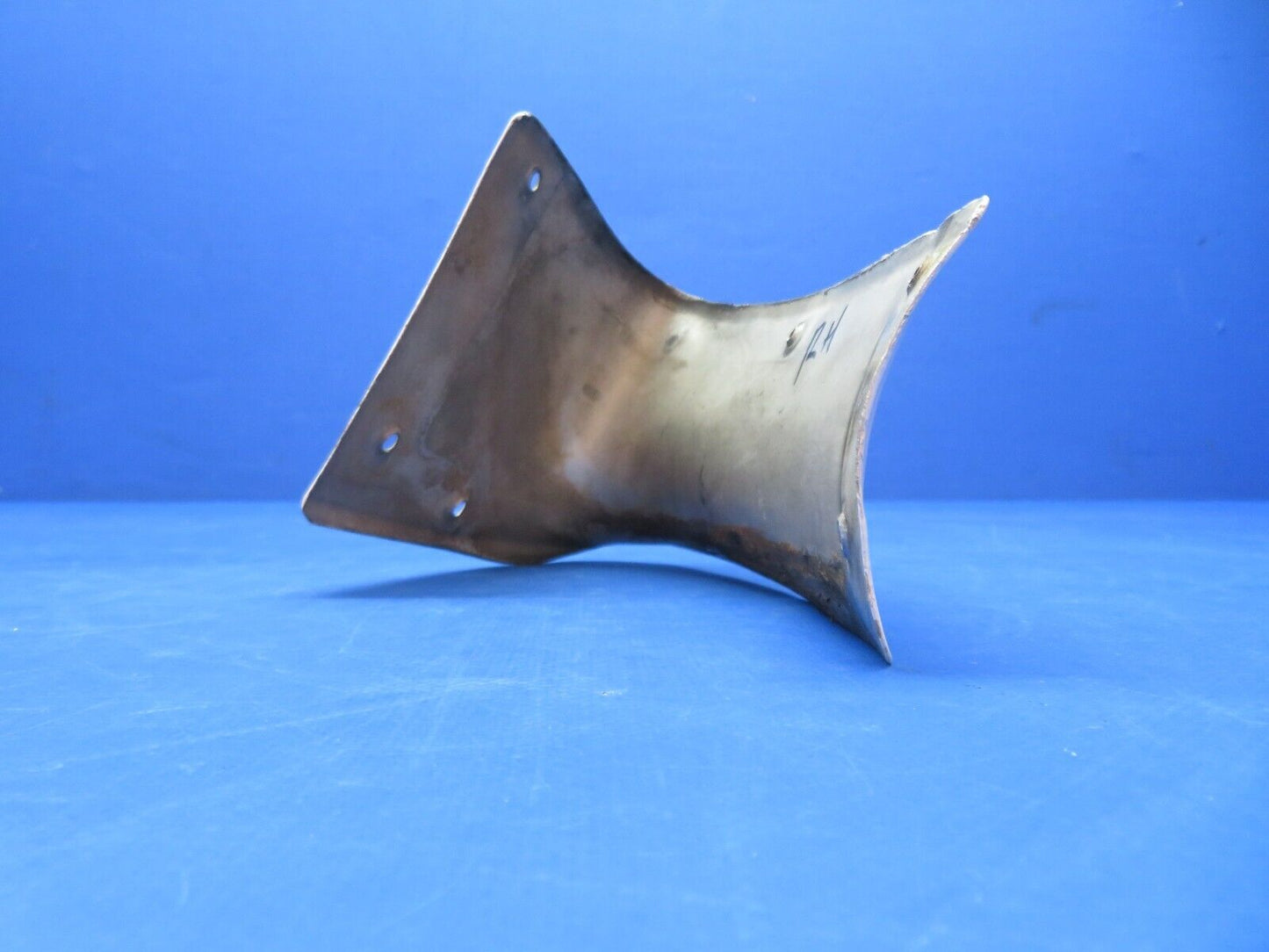 Cessna 310 / 310Q RH FWD Wing Tip Tank Fairing P/N 0823413-4 (0923-333)