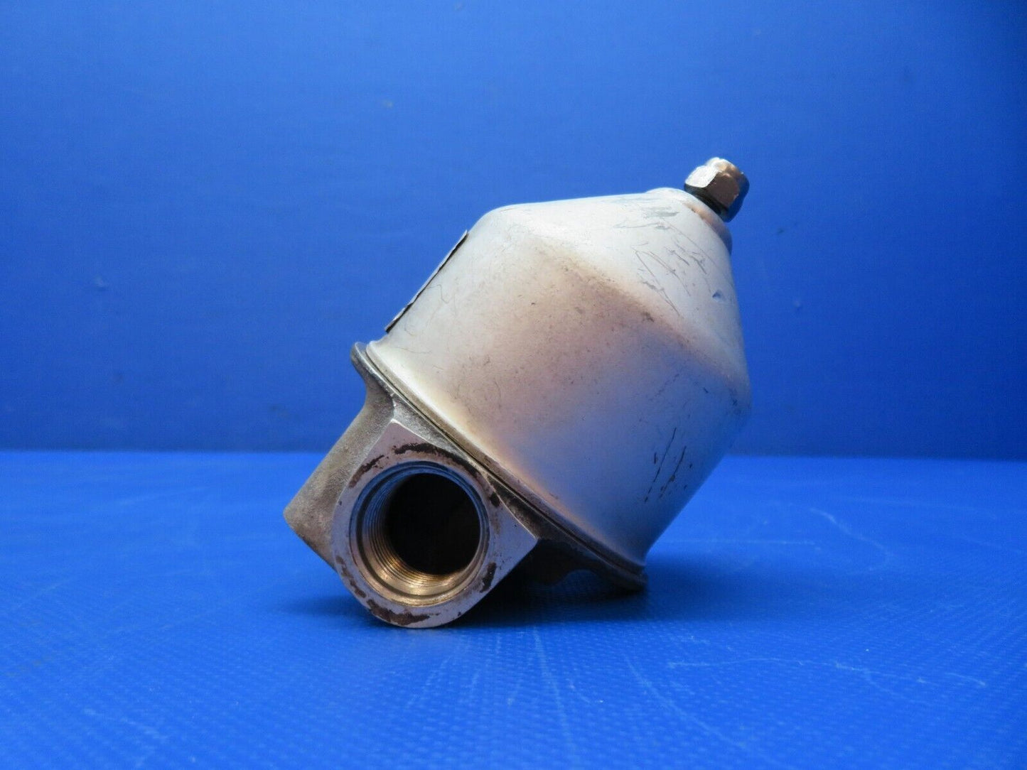 Cessna 401 / 401A B.F. Goodrich De-Ice Filter Assy P/N 3D1541 (0124-228)