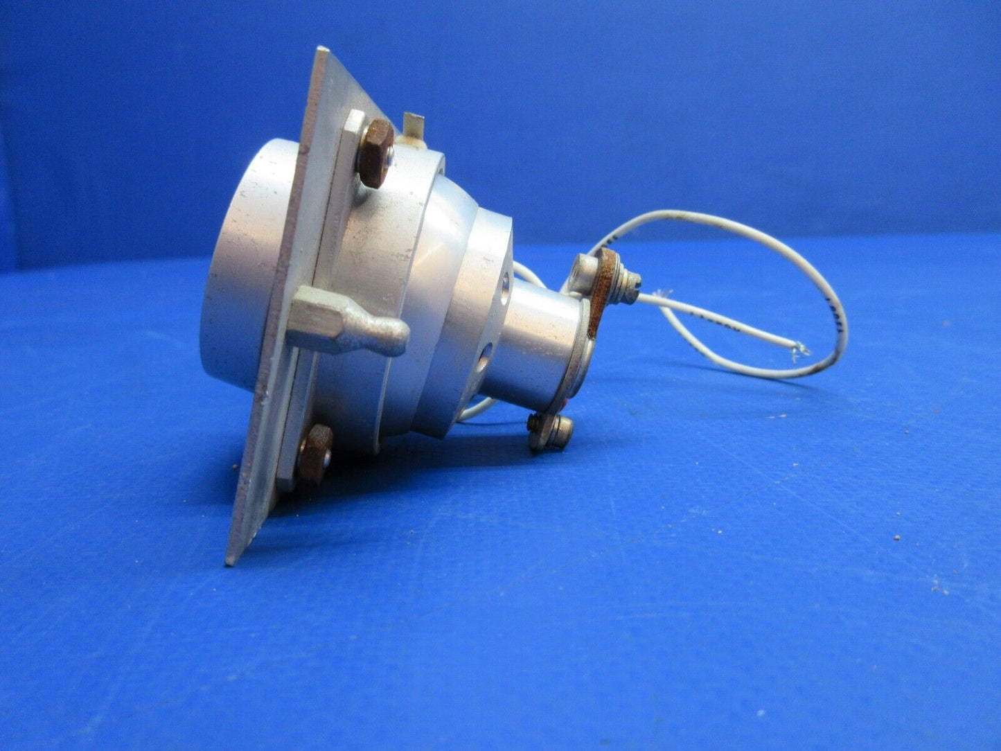 Wemac Overhead Light Assy P/N 2525 (0523-318)