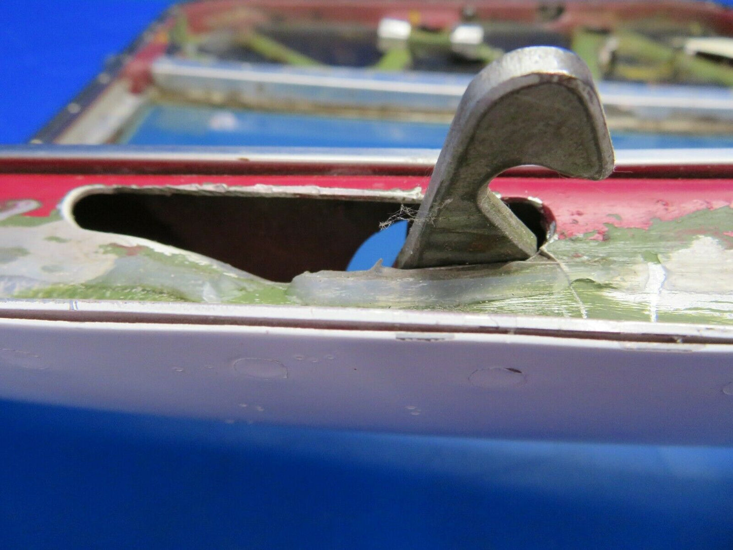 Cessna 310P Cabin Door Assembly No Key Green Tint P/N 0891002-201 (0620-703)