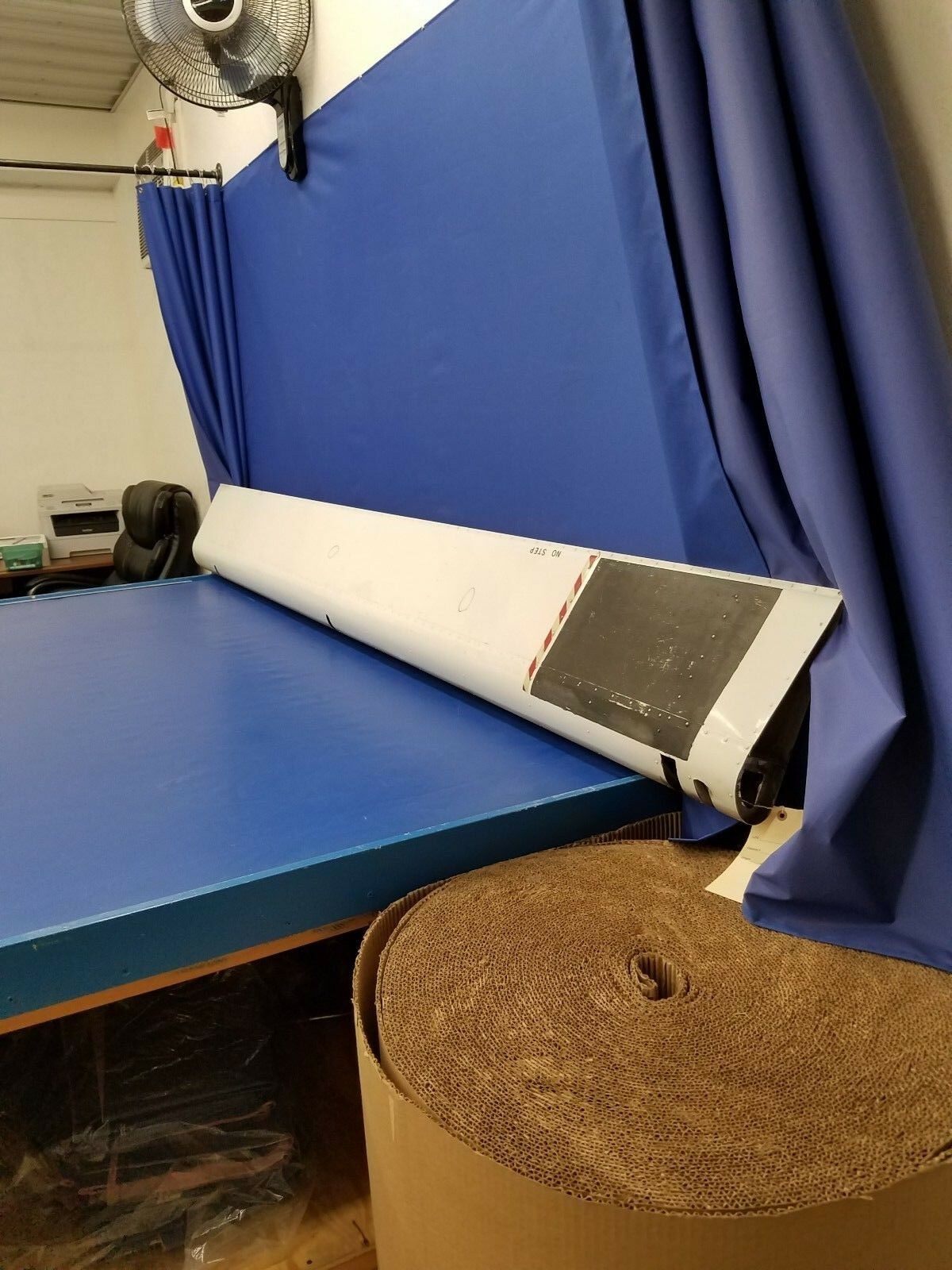 Piper PA-24-250 Comanche Flap RH P/N 20304-43 (0518-383)