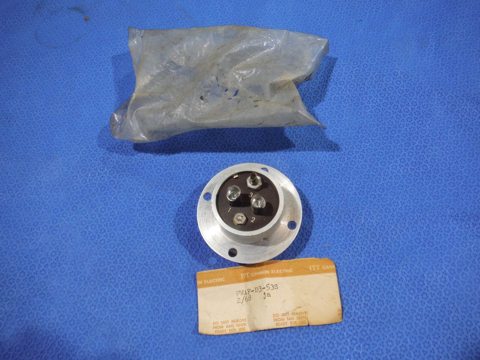 Cannon Electrical Connector P/N FWAF-D3-53S  (815-46)