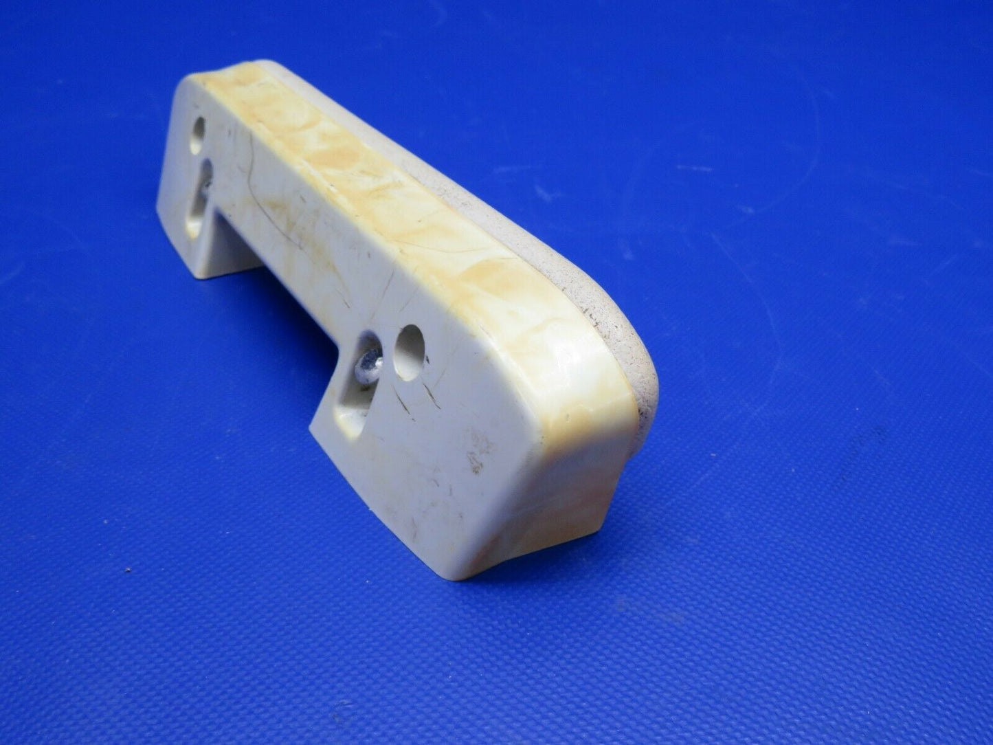1964 Cessna 172F / 172 Arm Rest P/N 1414082-14 (0221-131)