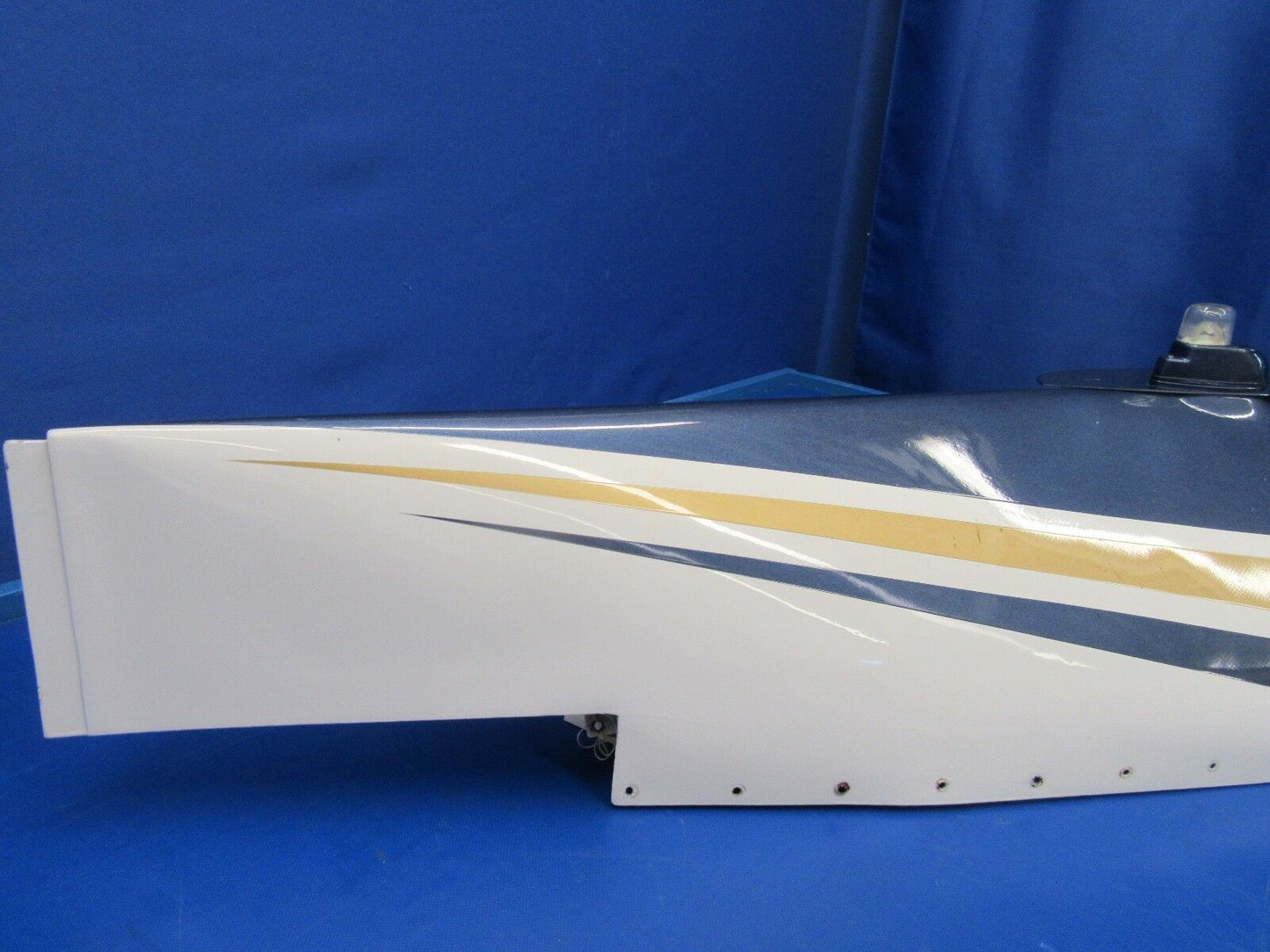 Beech B-24R Sierra Wingtip RH P/N 169-110000-285 (0618-353)