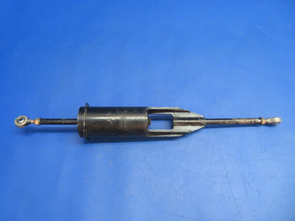 Piper PA-34-200T Seneca II Nose Wheel Bungee Assy LH/RH P/N 78543-00 (0223-757)