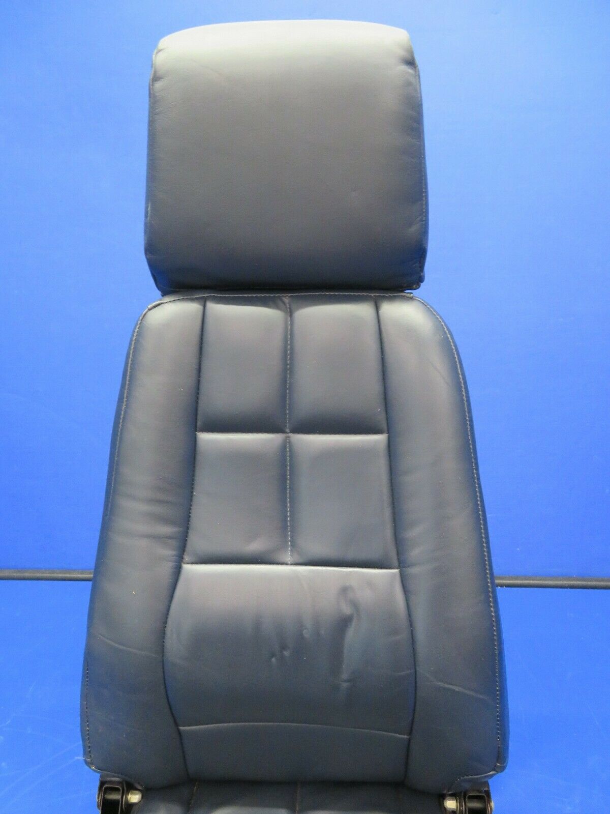 Piper PA-32RT-300 Lance Seat RH Center AFT Facing #4 (0521-790)